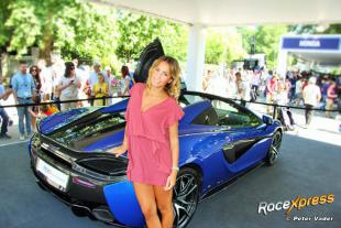 Race Babe