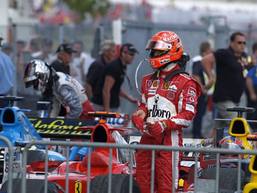 Schumacher baalt