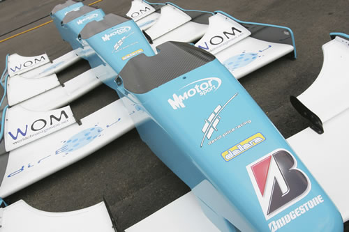 De neuzen van team DPR (David Price Racing)