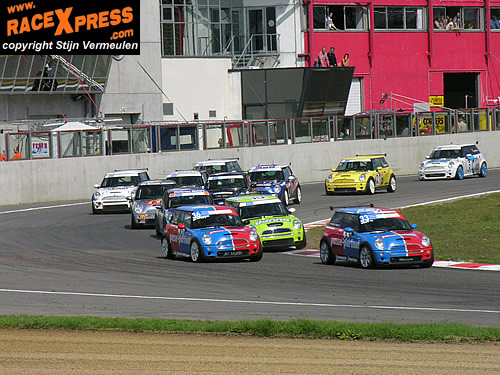 François Verbist meteen op kop na de start van race 2