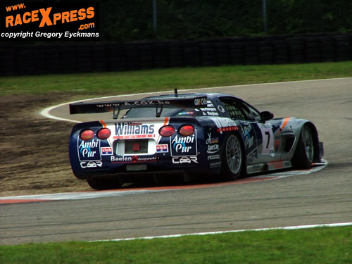 De Chevrolet Corvette heeft slechts 1 punt voorsprong op de Kuismanen Viper
