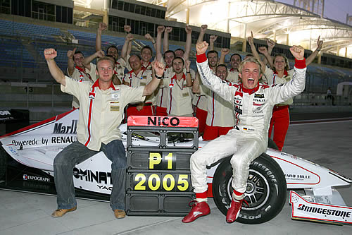 Nico Rosberg en het hele team !