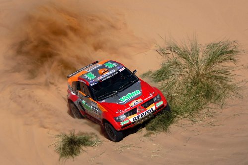 Dakar Rit 07 Auto's : Mitsubishi neemt de leiding!