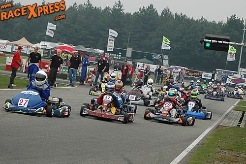 De start van de eerste European Karting Trophy voor prokarts