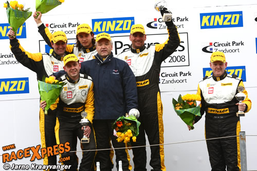 Podium na de eerste Clio Cup race
