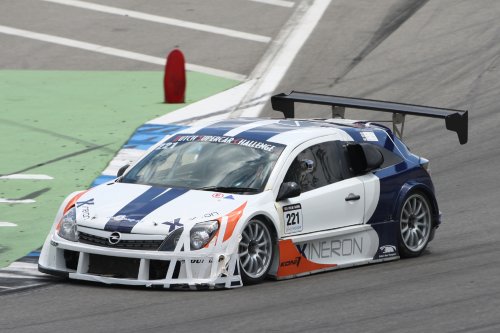 De Astra met schade tijdens de zondagsrace op Hockenheim