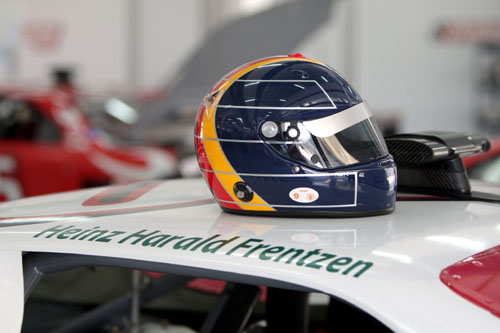 Frentzen toont snelheid in Bahrein