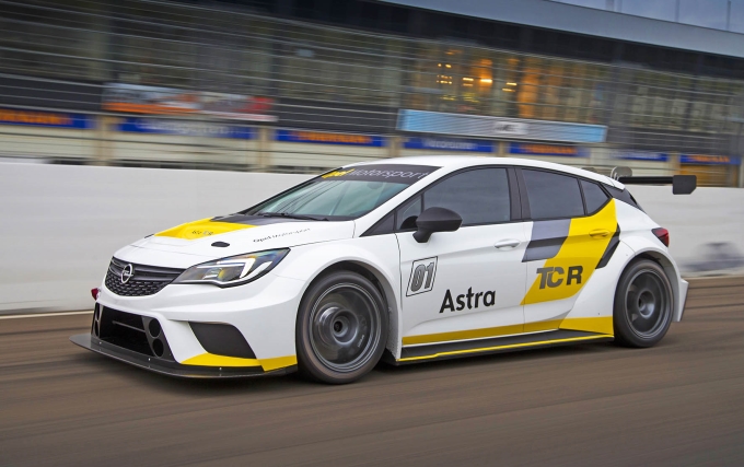 Opel Astra TCR 2016
