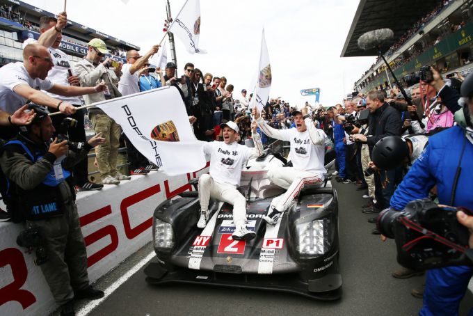 Le Mans winnaars 2016 Dumas en Lieb