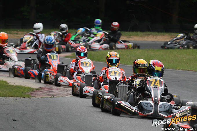 Mark van der Kamp Rotax Max Junior op weg naar podium