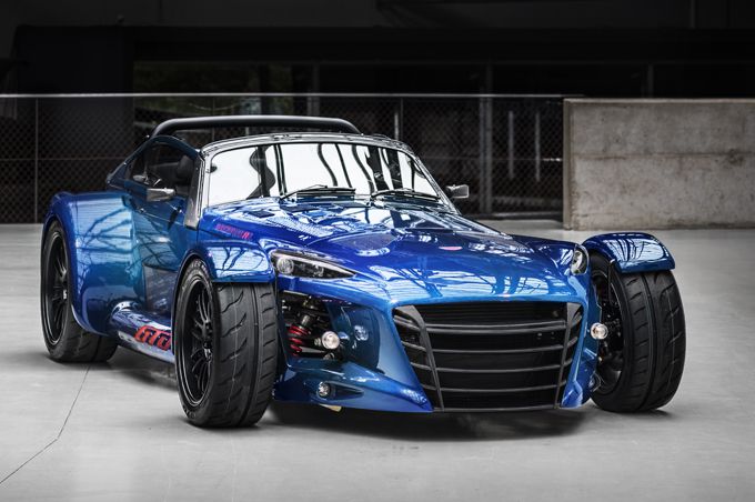 D8 GTO RS Bare Naked Carbon Edition