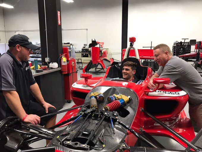 Nederlands talent krijgt advies en steun van Arie Luyendyk en maakt debuut in de Indy Lights