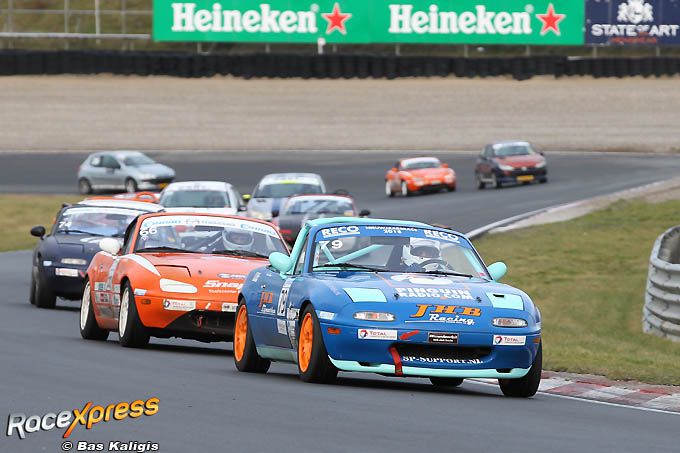 Mazda MaX5 Cup en Peugeot 206 GTi Cup