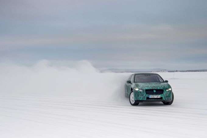 Snelle Jaguar I-Pace laadt snel op