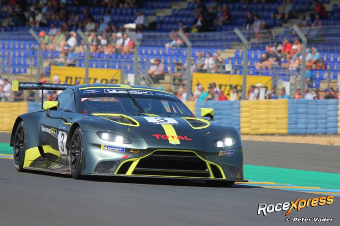 Aston Martin DB11 GT3 Dunlop bridge RX foto Peter Vader