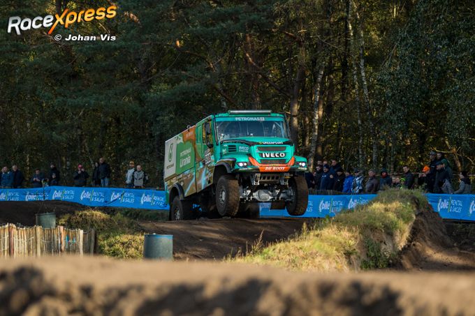 Duizenden fans genieten van spektakel tijdens vijftiende RTL GP Pre-proloog