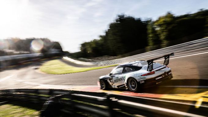 Porsche Endurance Trophy eau rouge