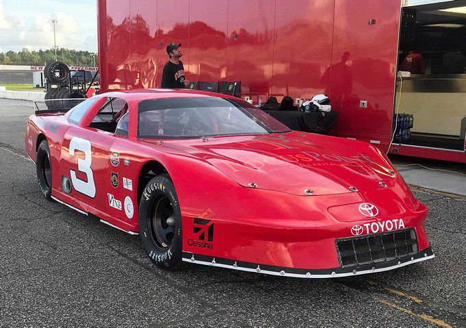 Nascar Loris Hezemans