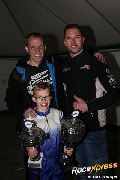 Vader en zoon Roest en teambaas Mike de Bruin