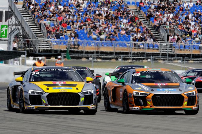 Leonard Hoogenboom winst op de Nürburgring in de Audi Sport Seyffarth R8 LMC Cup!