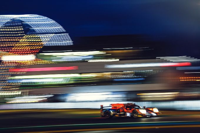 Job van Uitert by night Le Mans 2019