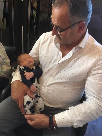 Richard Pex met de volgende generatie Pex-karter; Yves Pex