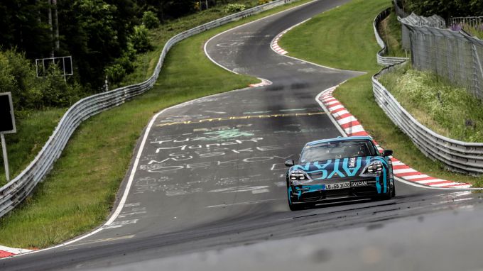 Porsche Taycan front Nordschleife