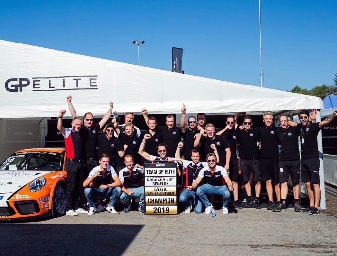 Max_van_Splunteren_en_GP_Elite_Porsche_Carrera_Cup_Benelux_kampioen_2019