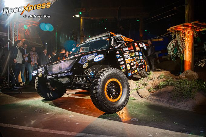Tim en Tom Coronel presenteren The Beast 3.0 voor Dakar 2020