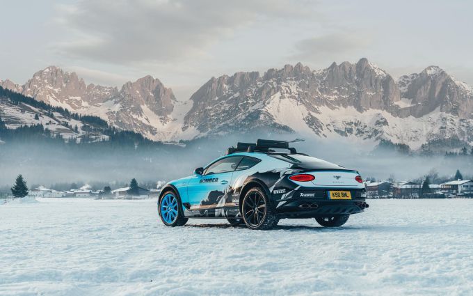Bentley Continental GT goed beslagen ten ijs met 6,0L motor en 626pk tijdens GP Ice Race
