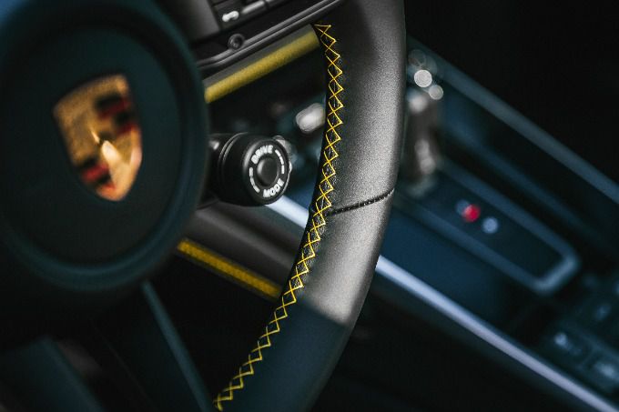 Porsche 911 Turbo S bekent kleur