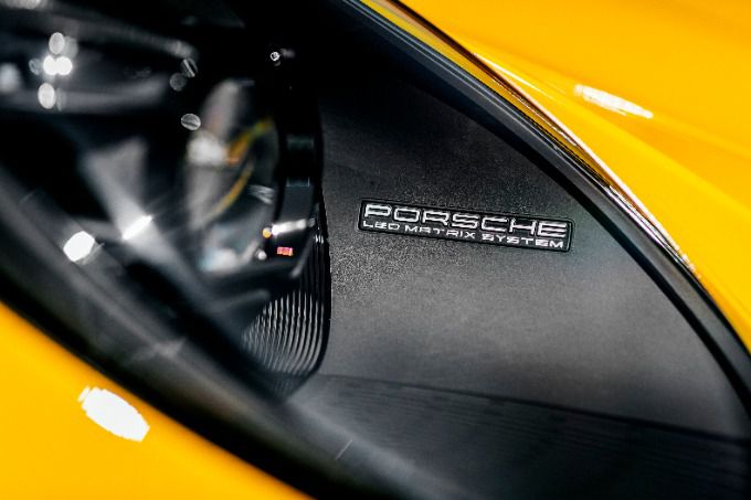 Porsche 911 Turbo S bekent kleur