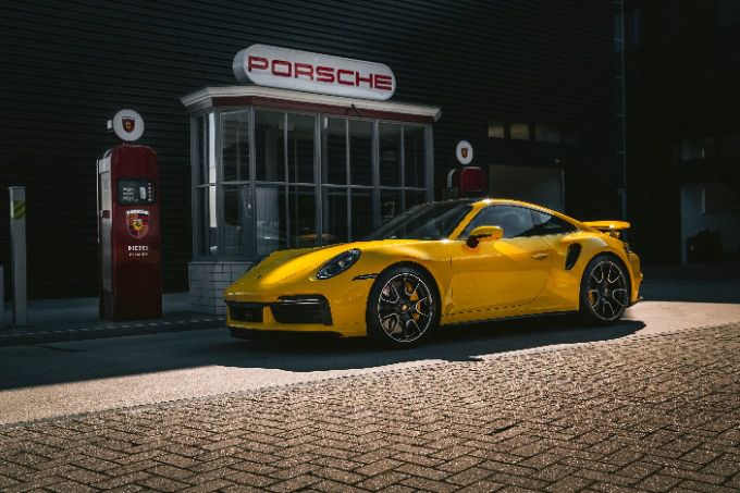 Porsche 911 Turbo S bekent kleur