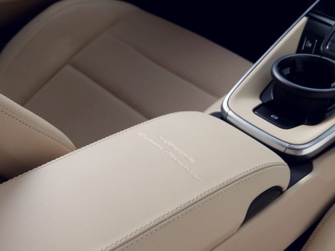 Porsche 911 Targa 4S Heritage Design Edition