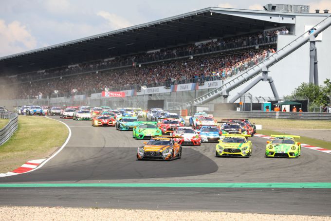 24H Nurburgring start