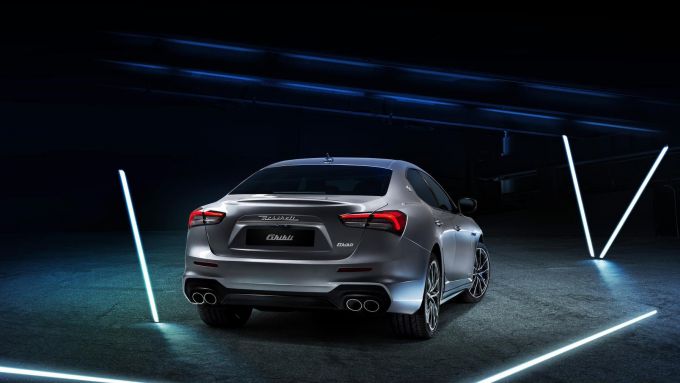 Ghibli Hybrid: de eerste geëlektrificeerde auto in de historie van Maserati