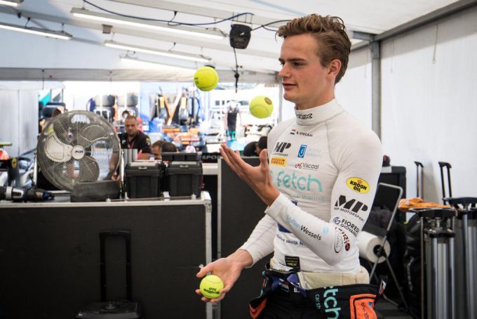 Autocoureur Bent Viscaal Barcelona FIA Formule 3