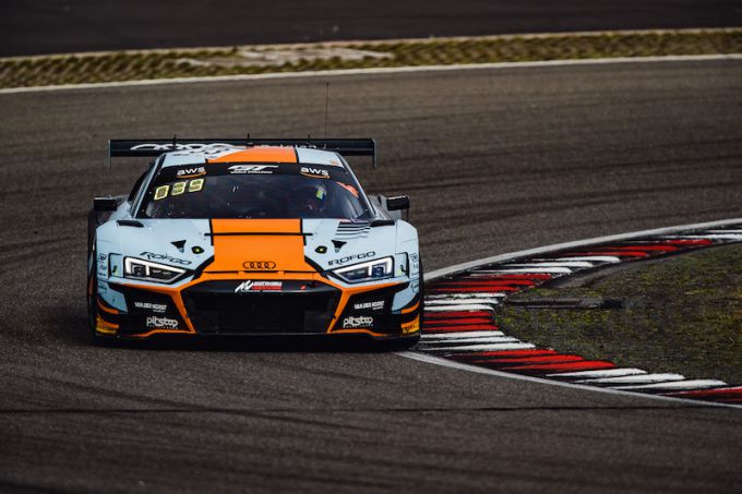 Een dubbele top 5 en enkele verbeterpunten voor Belgian Audi Club Team WRT op de Nürburgring
