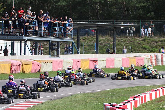 Start DD2 Xander Przybylak naar de overwinning in Wackersdorf