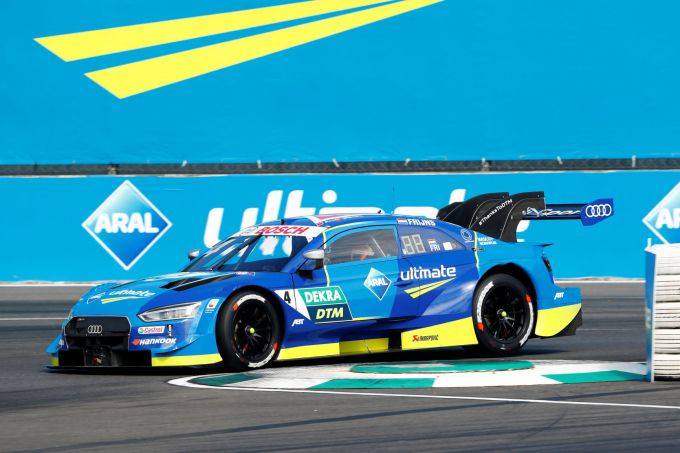 DTM Assen 2020 Robin Frijns actie