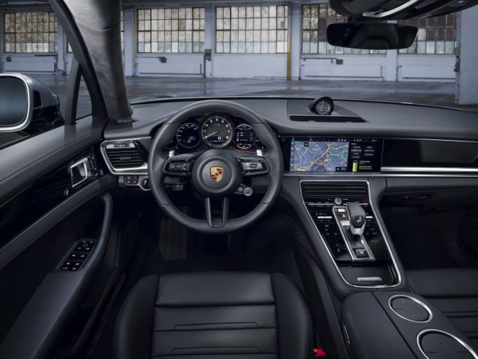 Tot zelfs 700 pk: nieuwe plug-in hybrideversies voor Porsche Panamera