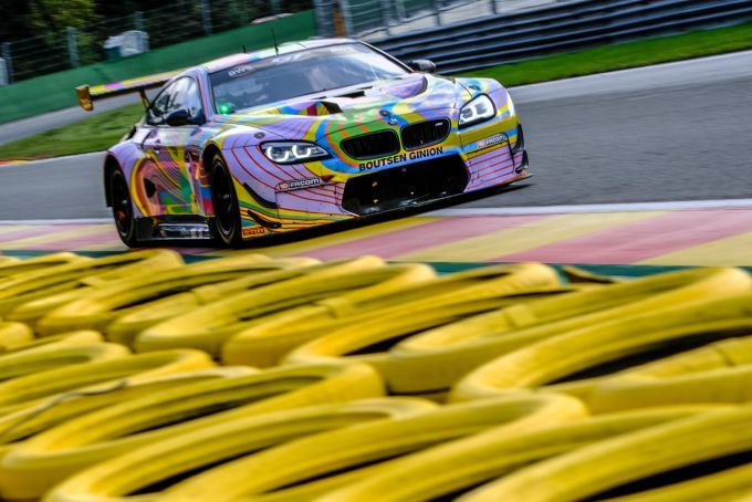 BMW M6 art car track