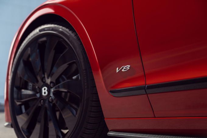 Bentley onthult de Flying Spur V8