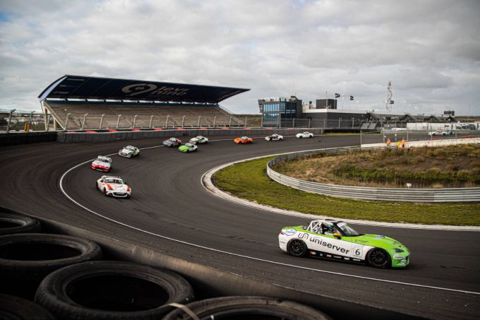 Mazda MX-5 Cup