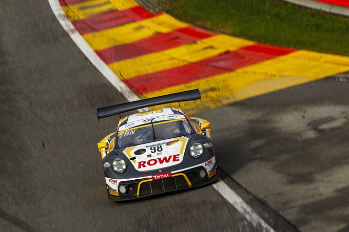 Total 24U van Spa overwinning #98 Porsche van Nick Tandy, Earl Bamber en Laurens Vanthoor