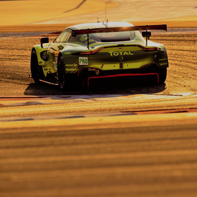 WEC_Bahrein_Aston_Martin_drivers_champion_2020_sunset