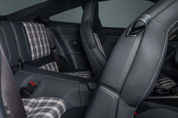 10 gelimiteerde Porsche 911 Carrera 4S Ben Pon jr