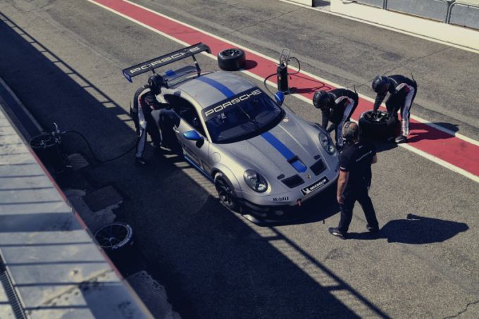 Nog krachtiger, sneller én spectaculairder: nieuwe 911 GT3 Cup