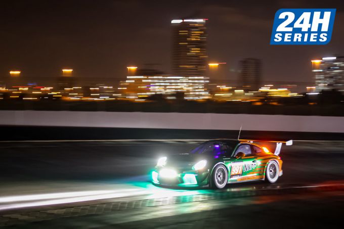24H Dubai Nr991_Hilders-Voerman-Bessem-Herber_Bas_Koeten_911klassewinnaar