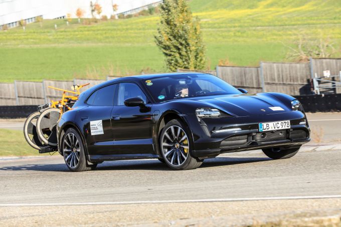 4_porschetaycancrossturismo2